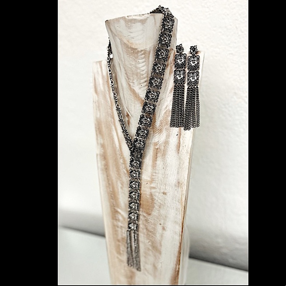 Banana Republic Necklace and earrings. Brand New!!